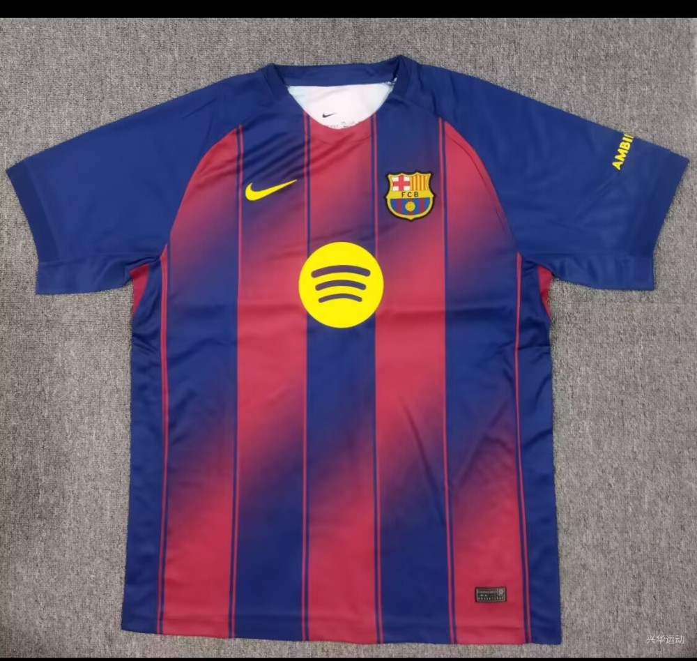 25-26 Barcelona home Yamal 10