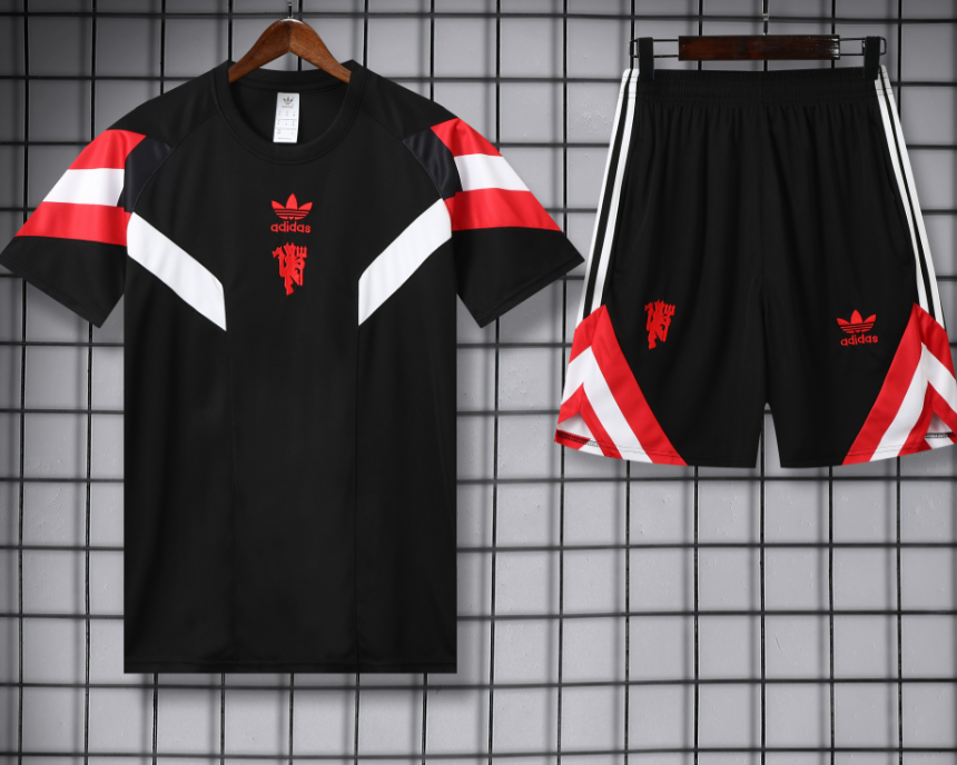 25-26 Manchester United Training Uniform
