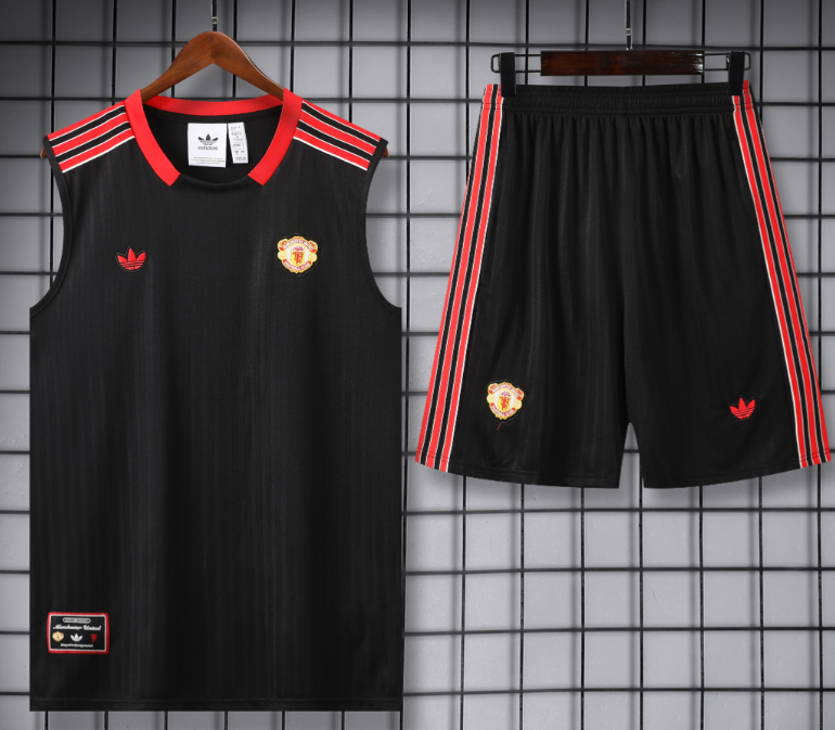 25-26 Manchester United Training Uniform