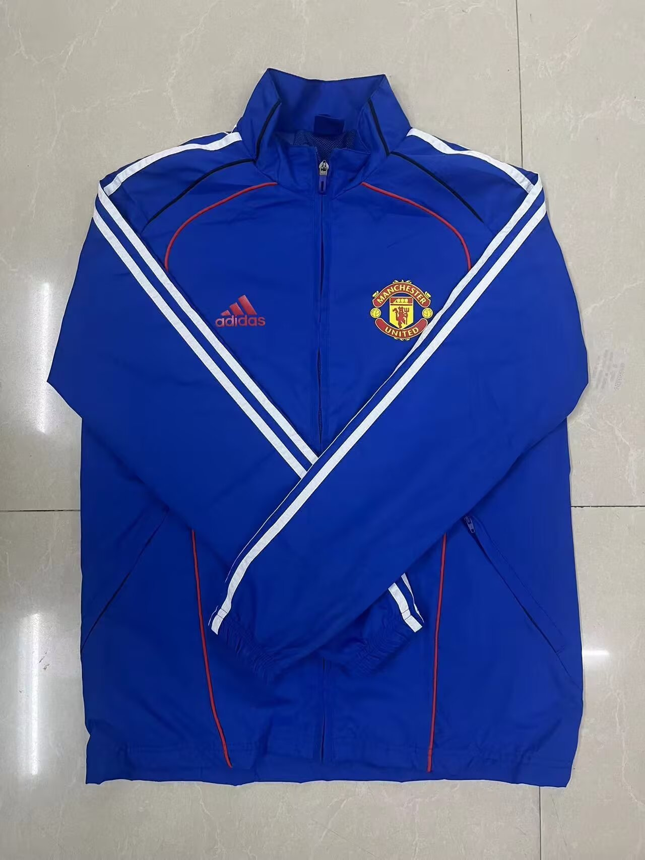 Manchester United vintage trench coat