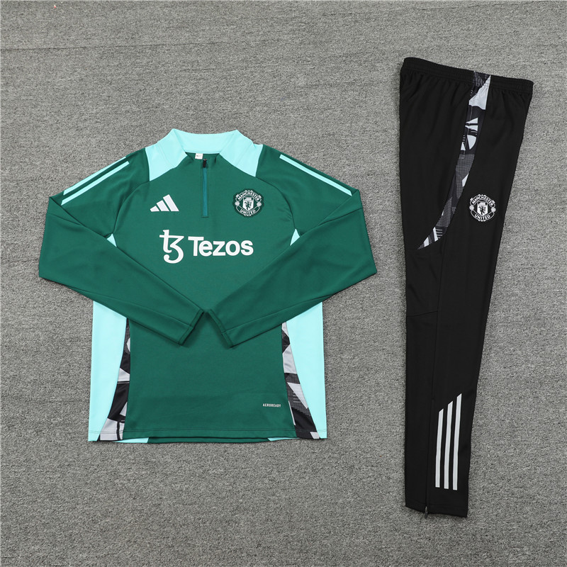 2425 Manchester United Green Half-Length Sleeve Shirt