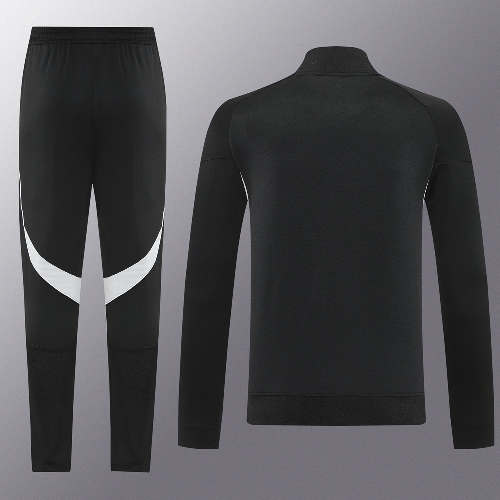 AJ25Set of clothing