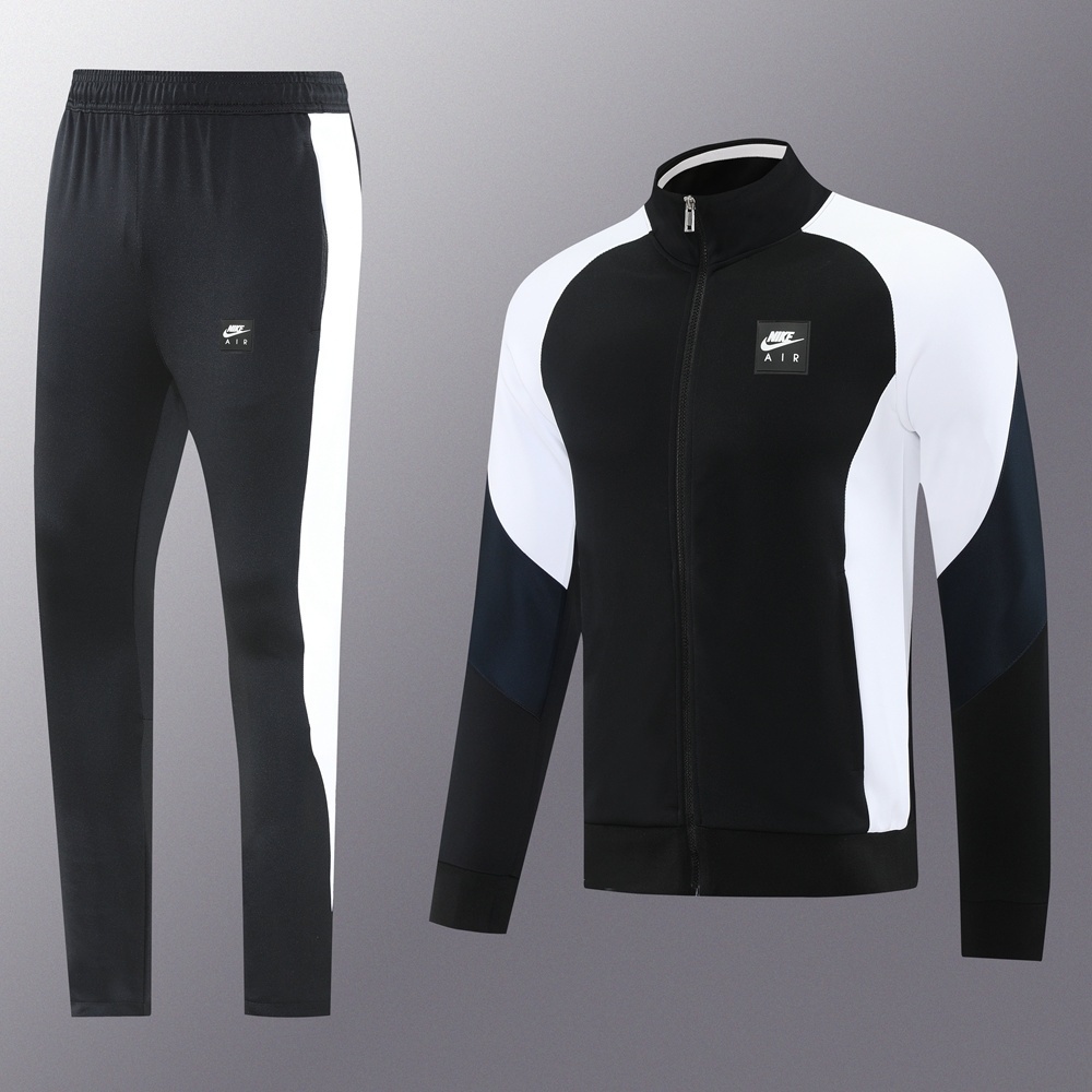 NJ17Set of clothing