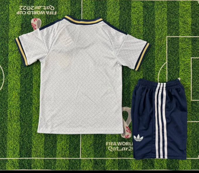 26 27 Italy Home/Away Children's Clothing