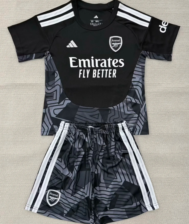 26/27 New Arsenal Black Goalkeeper Adult Set