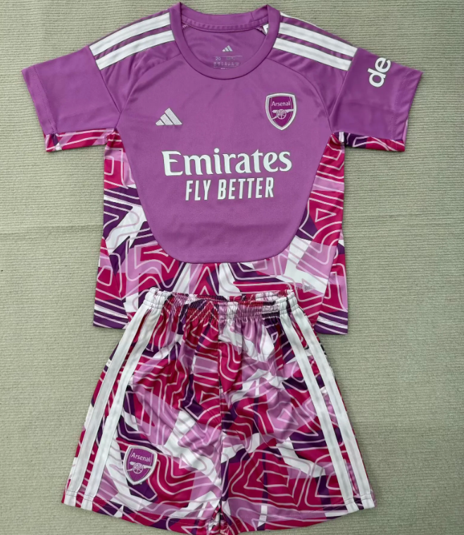 26/27 New Arsenal Pink Goalkeeper Adult Set