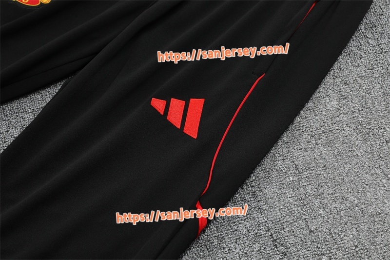 2025/2026 Manchester United Red Black [Camouflage] Training suit set long sleeves