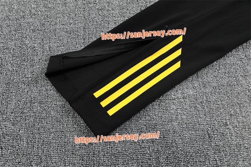 2025/2026 Manchester United Black Training suit set long sleeves