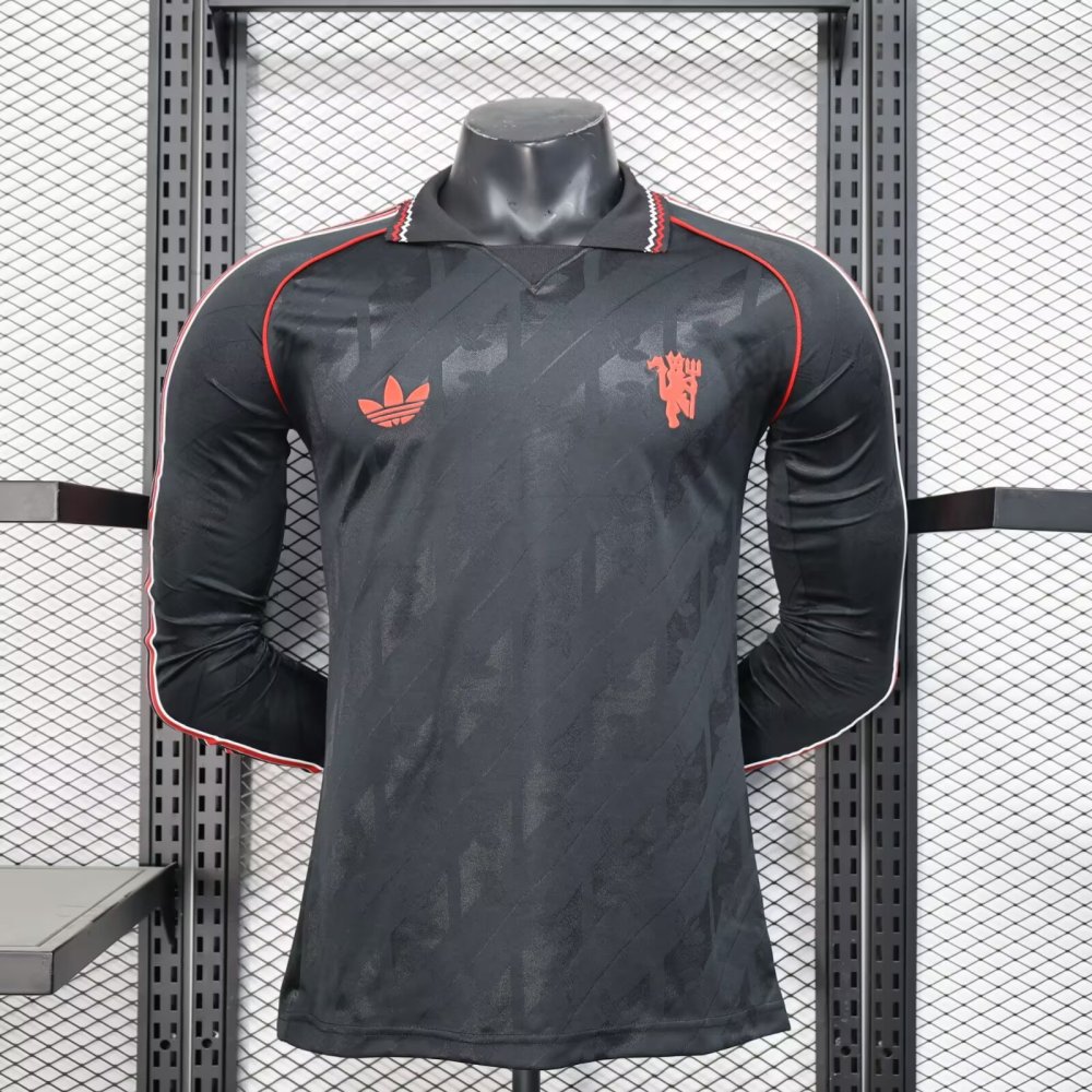 2024/2025   Retro Manchester United black  Long Sleeves version  soccer jersey