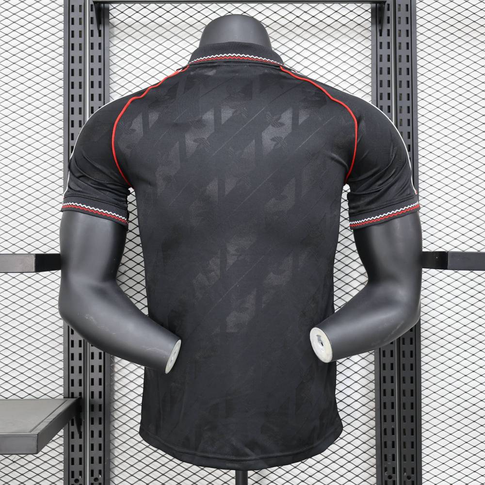 2024/2025  Manchester United black Retro soccer jersey For Player Version