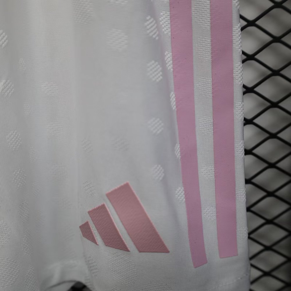 2025/2026 Juventus White Shorts