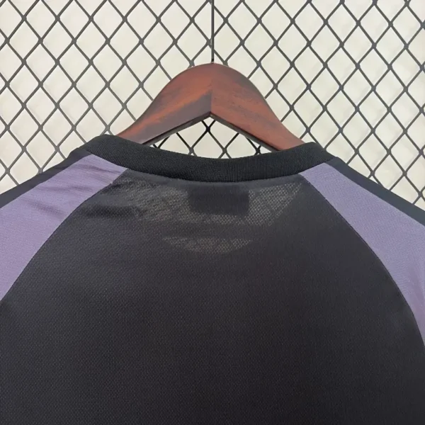 Retro 2001-2002 Juventus Goalkeeper Soccer Jersey