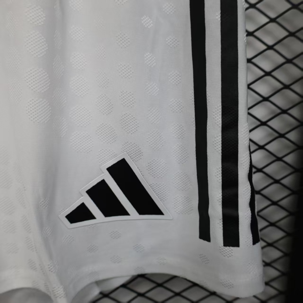 2025/2026 Newcastle United Home Shorts Player version