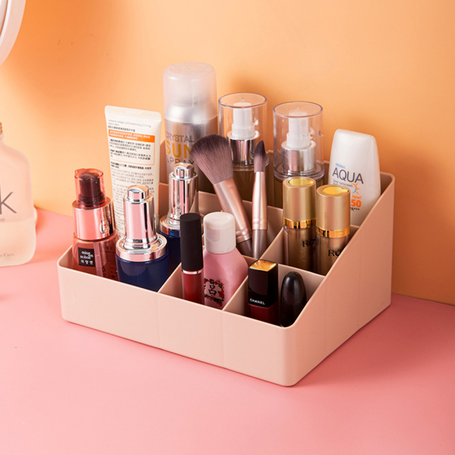 Makeup organizer