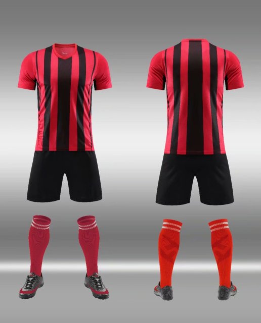 Red Black Stripe Style High Quality Soccer Football Uniform Jersey and Shorts