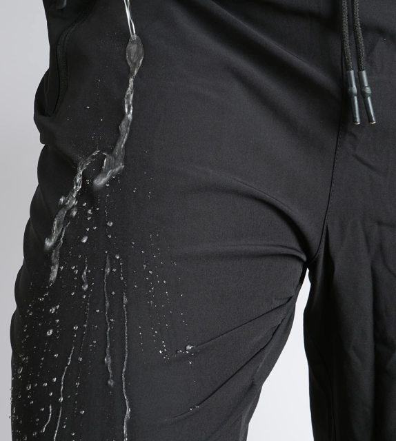 Men’s Sweatpants Athletic Workout Sweat Pants with Zipper Pockets Lightweight Breathable Casual Outdoor Sports Quick Dry Fit Trousers