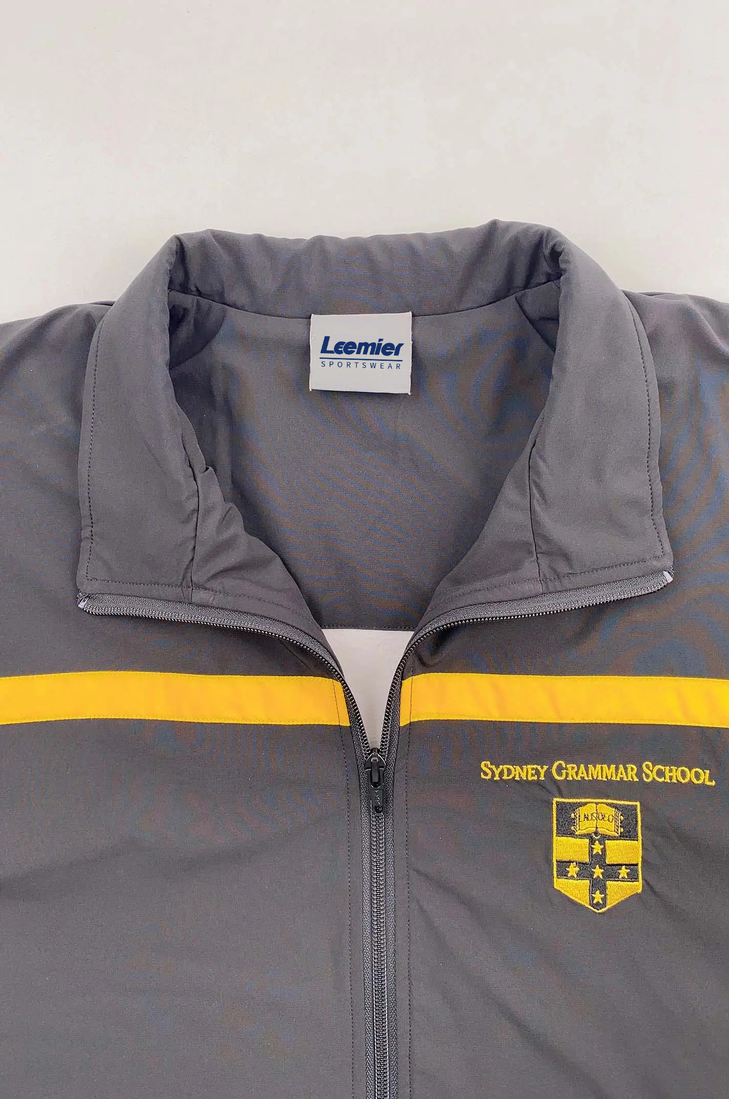 Unisex Sport Wears Quality Tracksuit for Students Color Combination School Uniform