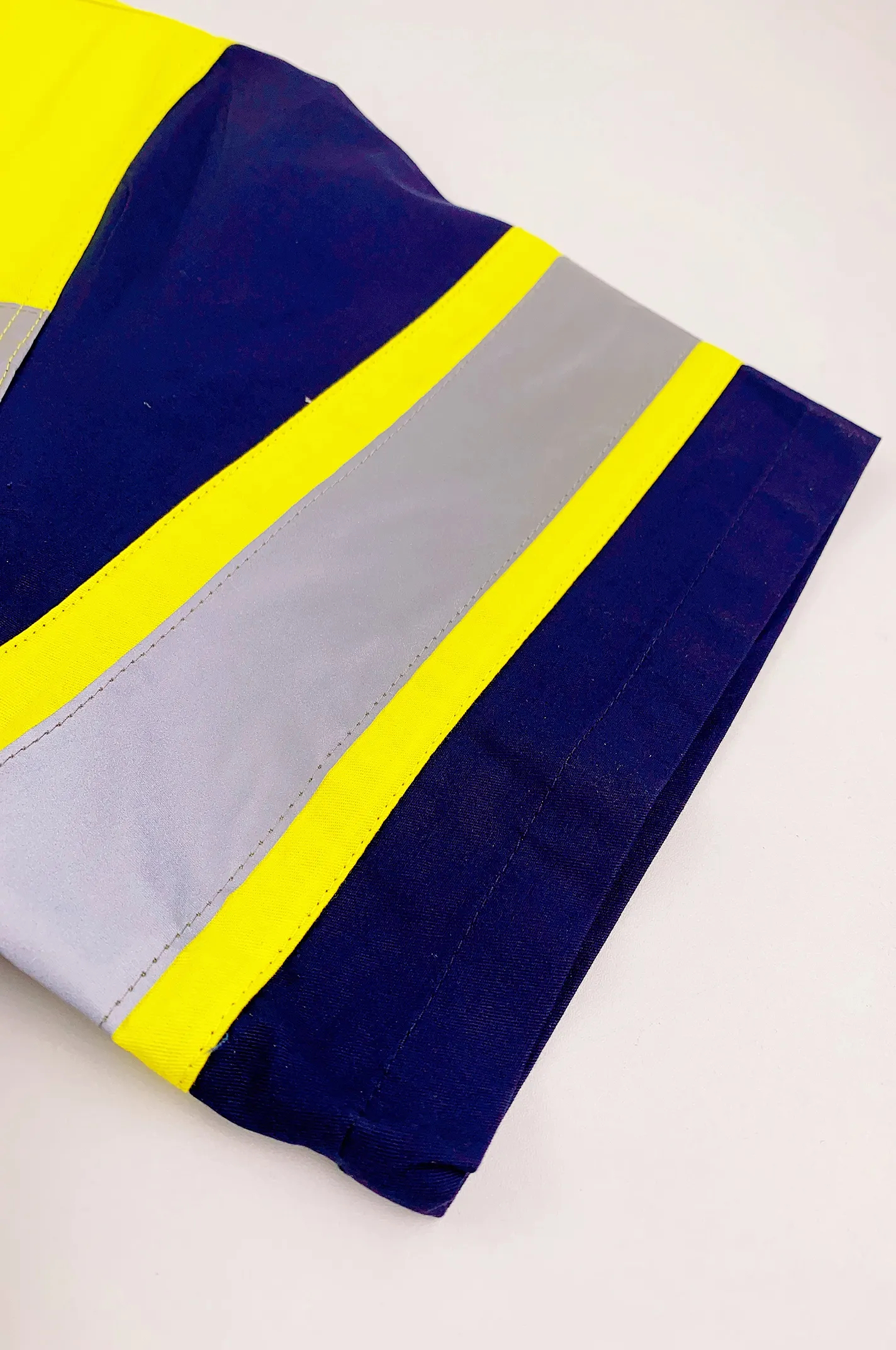 Industrial Short Sleeve Reflective Workwear Shirt Enhance Visibility for Safety on the Job