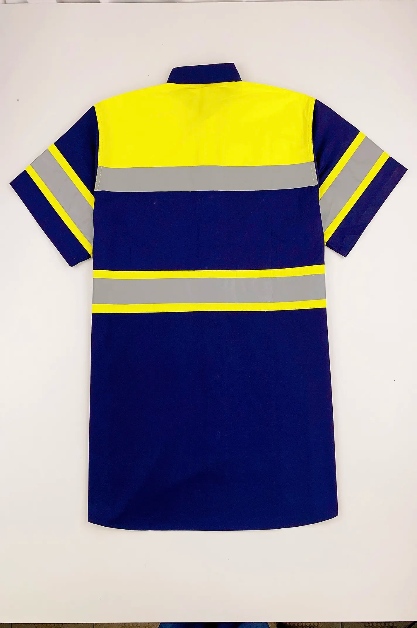 Industrial Short Sleeve Reflective Workwear Shirt Enhance Visibility for Safety on the Job