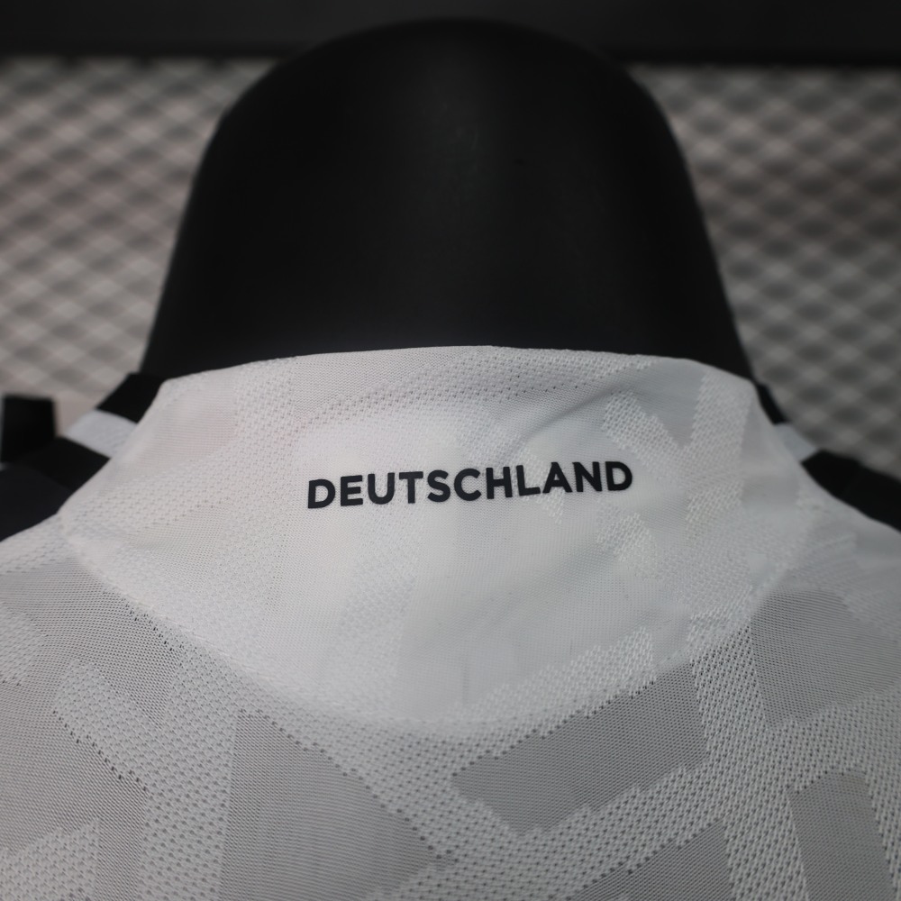 2024/2025 Germany Home Football Shirt (Player Edition)
