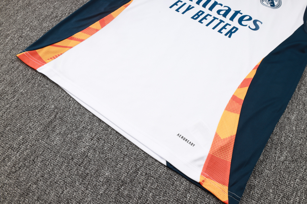 2024/202 Real Madrid white adult vest training suit (Adult Kit)