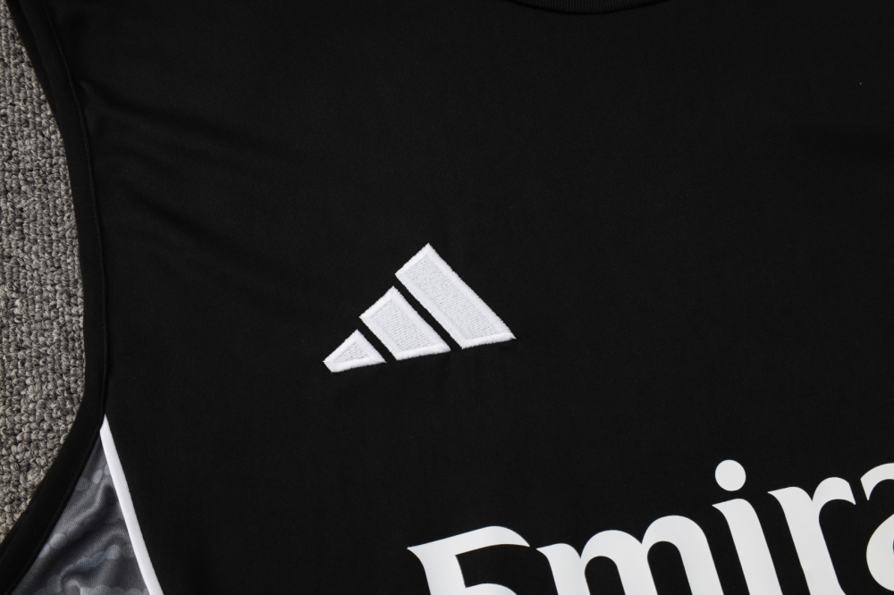 2025/2026 Real Madrid black adult vest training suit (Adult Kit)