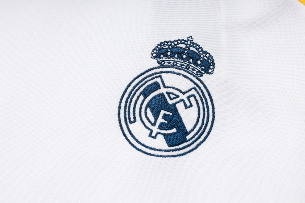 2024/202 Real Madrid white adult vest training suit (Adult Kit)