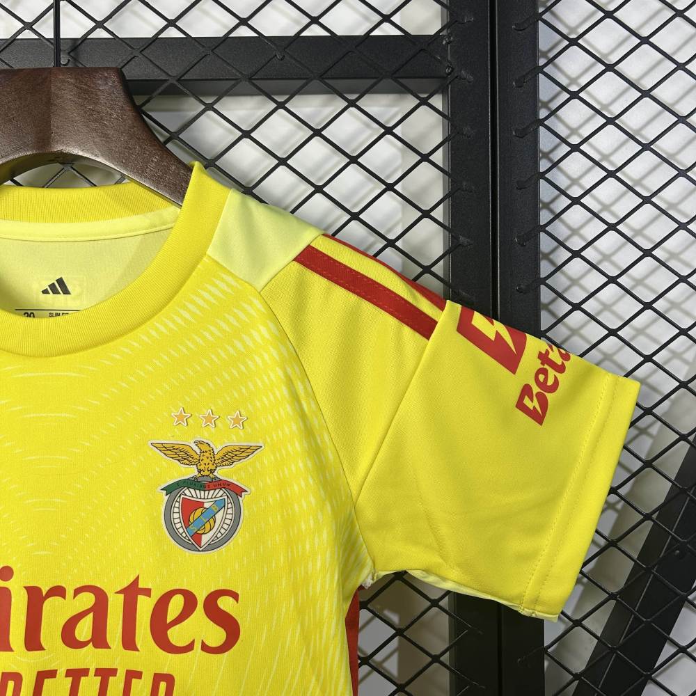 2025/2026 Benfica goalkeeper Football Shirt（Kits Kit）