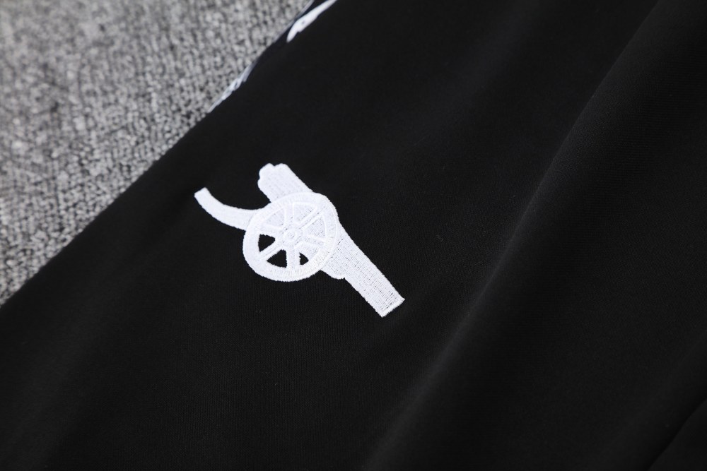 2025/2026 Arsenal Adult Long Sleeve Hood Kit