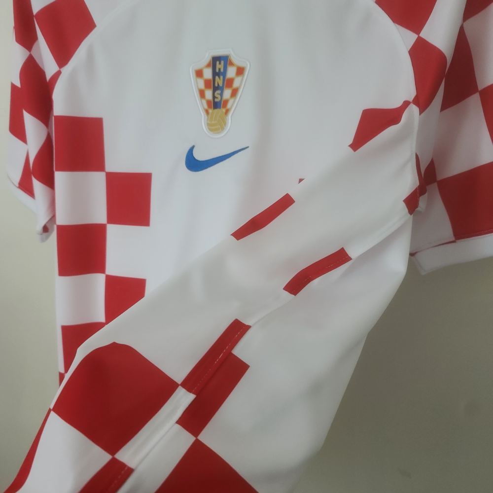 2022 Croatia home Football Shirt (Fan Edition)