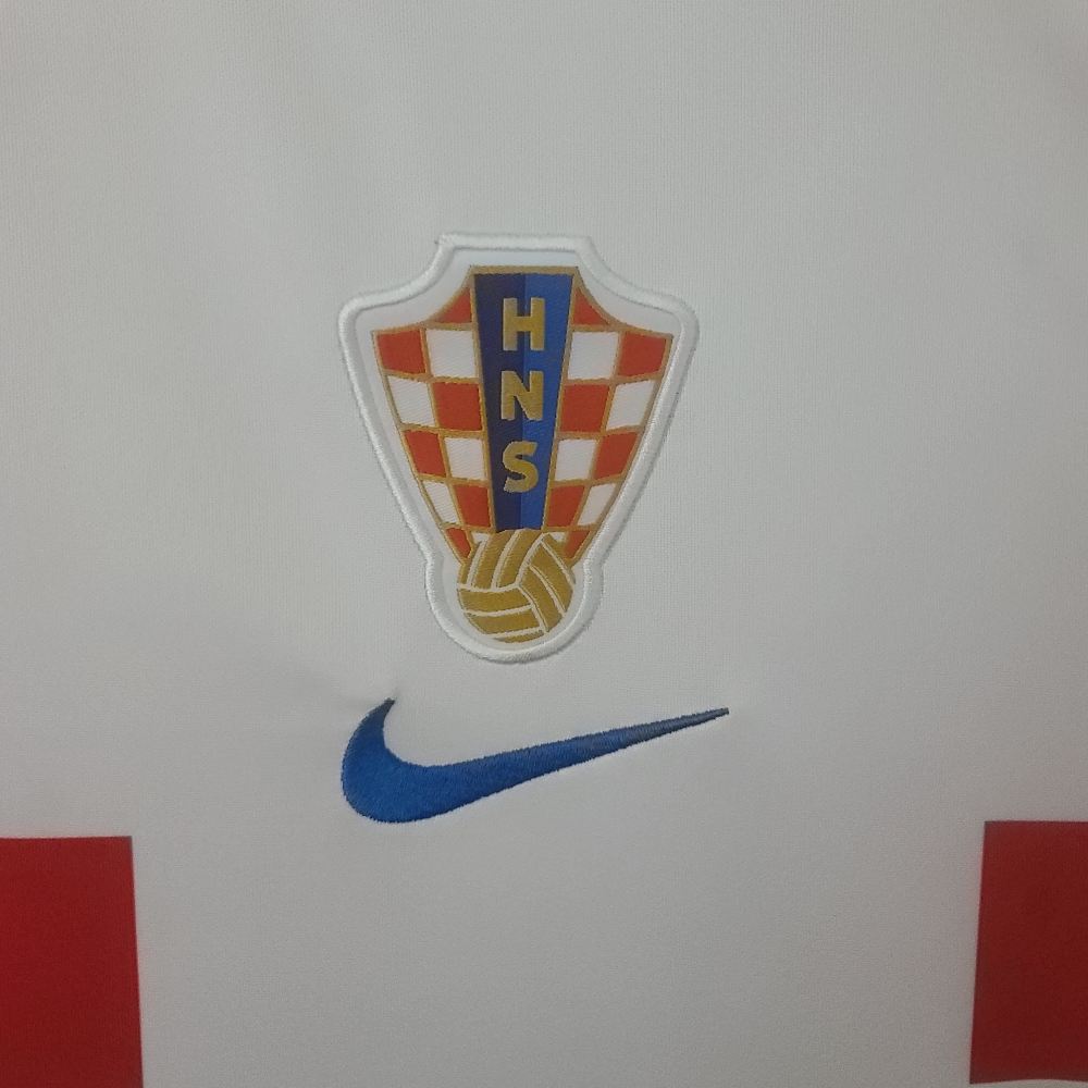 2022 Croatia home Football Shirt (Fan Edition)