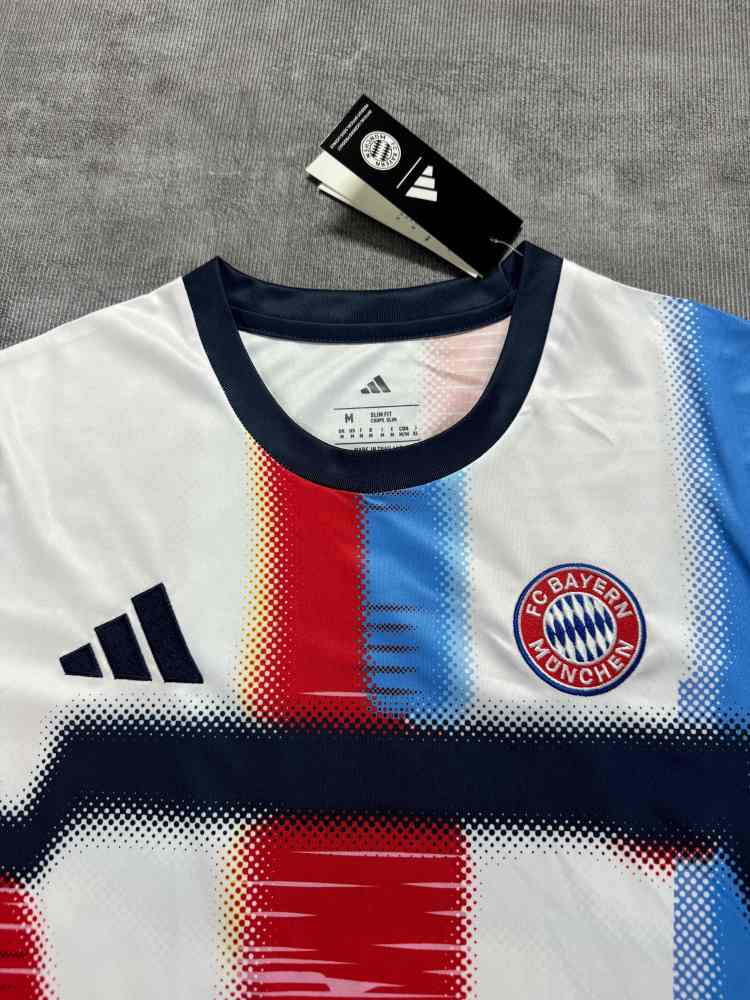 2025/2026 Bayern Pre-match Training Football Shirt (Fan Edition)