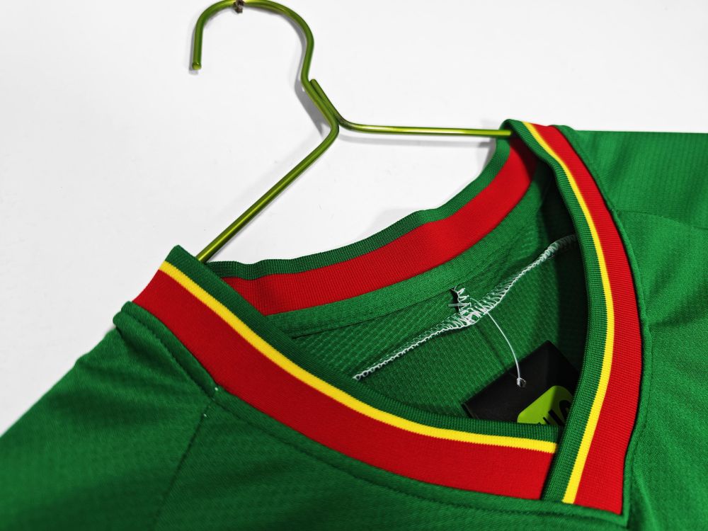 2002 Senegal away football shirt（Retro）