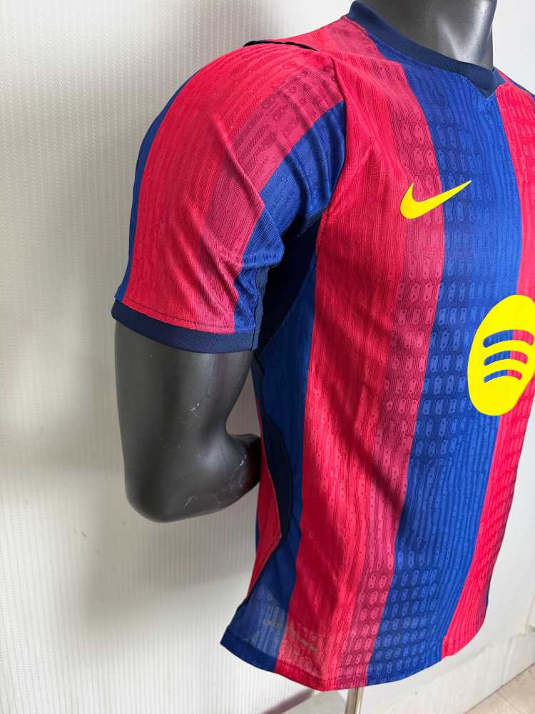 2026/2027 Barcelona home Football Shirt (Player Edition)