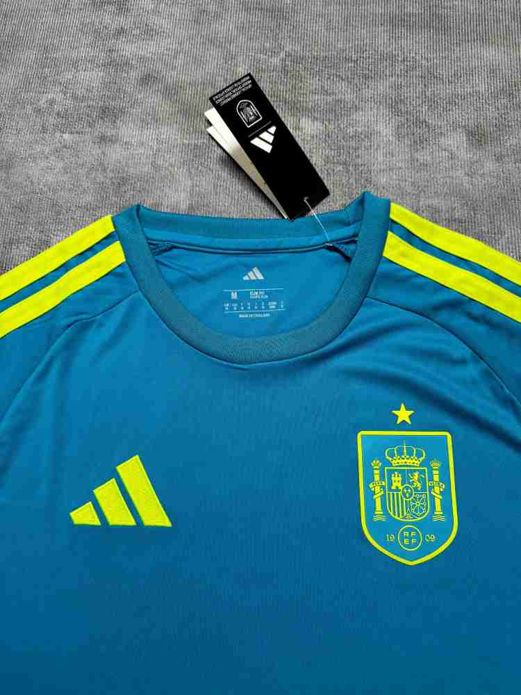 2026 Spain Pre-match Training Football Shirt (Fan Edition)
