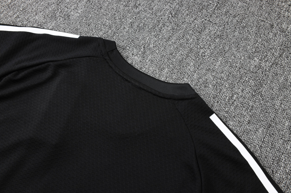 2025/2026 Inter Miami Black Short-Sleeved Training Kit