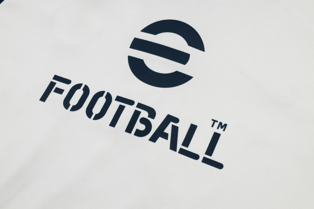 2025/2026 Inter Milan Off-white Long-Sleeved Half-Zip Training Kit