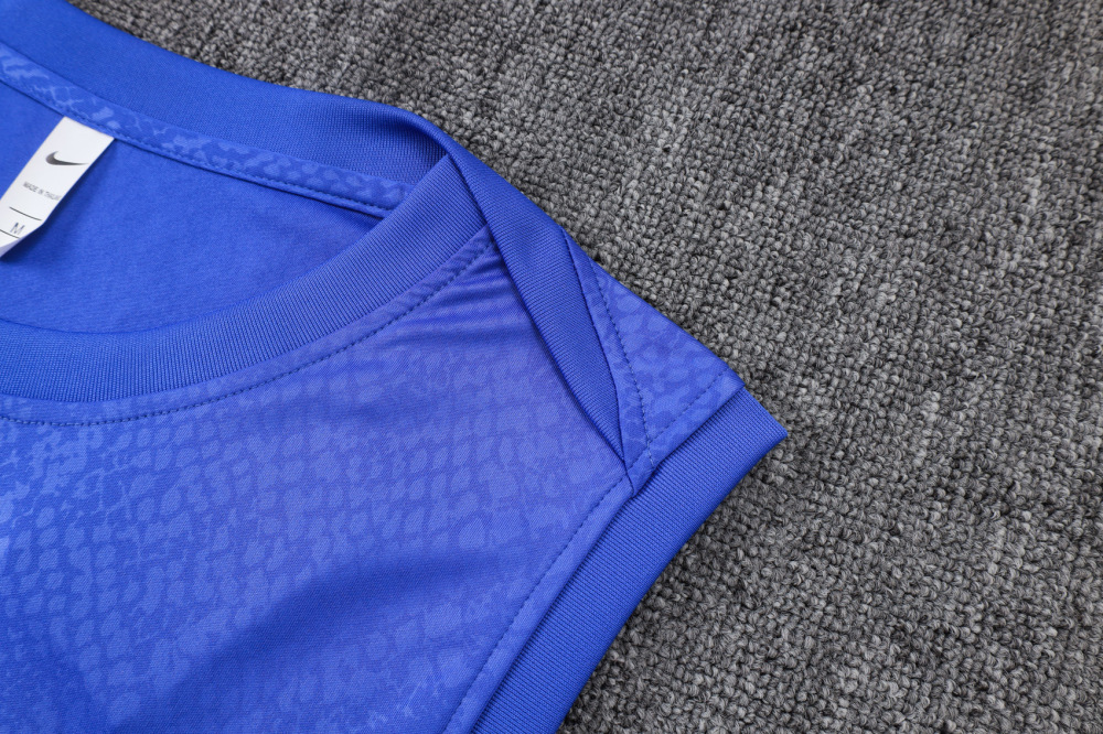2025/2026 Barcelona purple sleeveless training kit