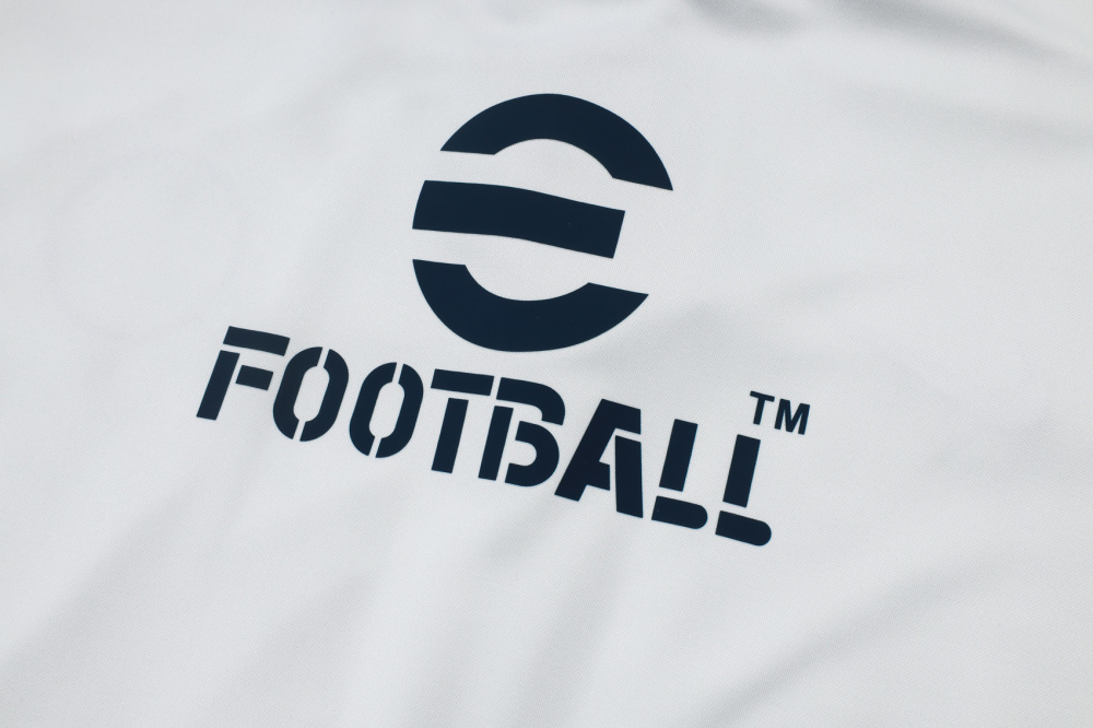 2025/2026 Inter Milan White long-sleeved full-zip training kit