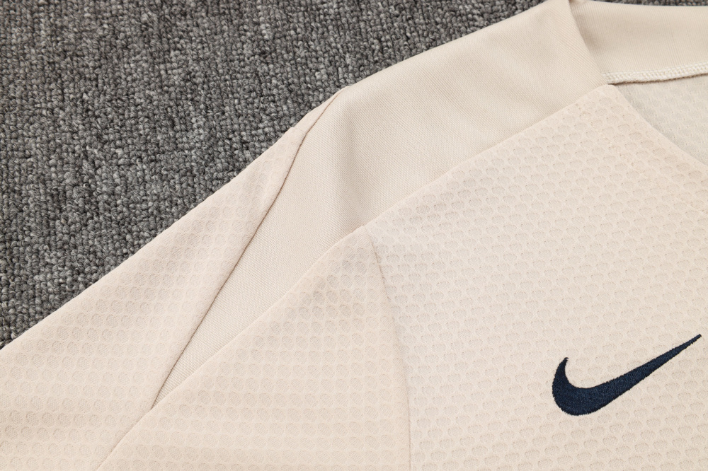 2025/2026 Barcelona beige short-sleeved training kit