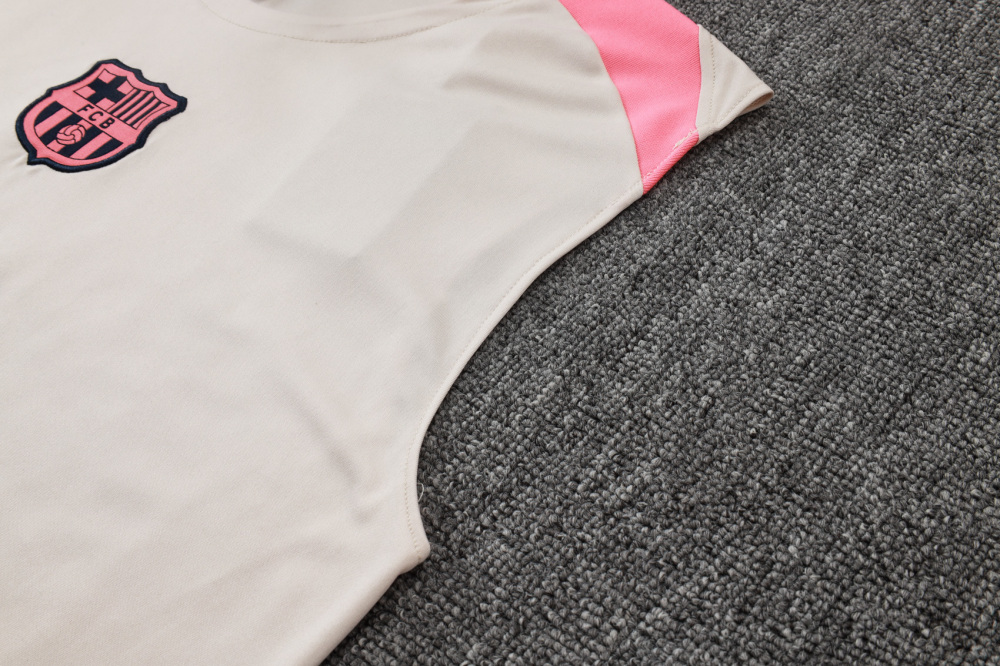 2025/2026 Barcelona off-white sleeveless training kit