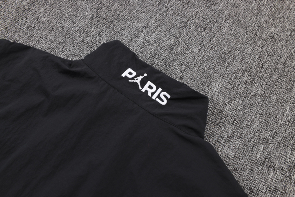 2025/2026 Paris Saint-Germain Black Long Zip-Up Jacket Set