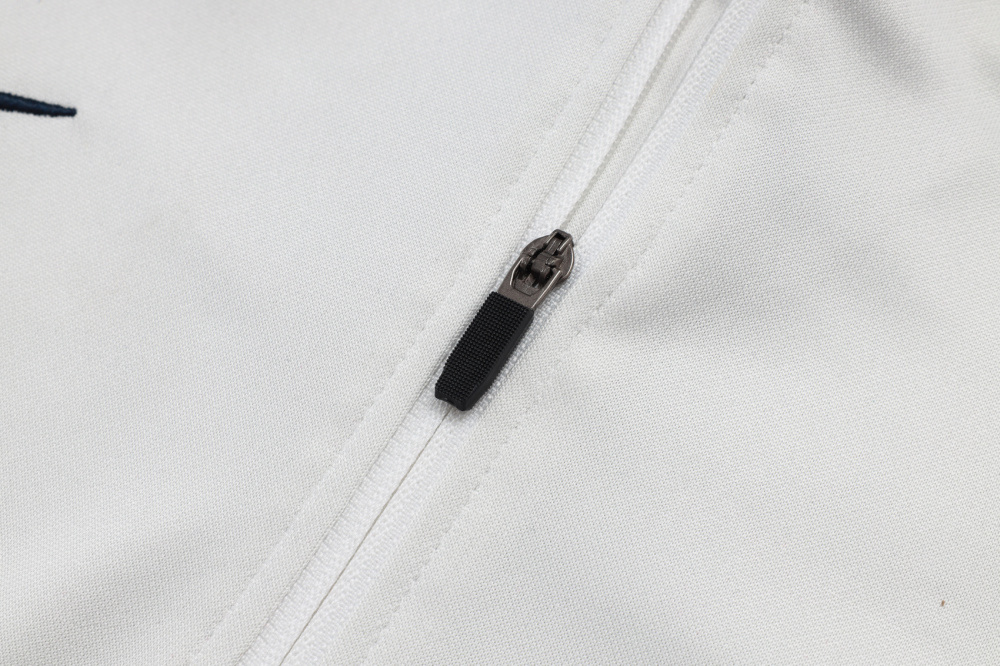 2025/2026 Inter Milan Off-white Long-Sleeved Half-Zip Training Kit
