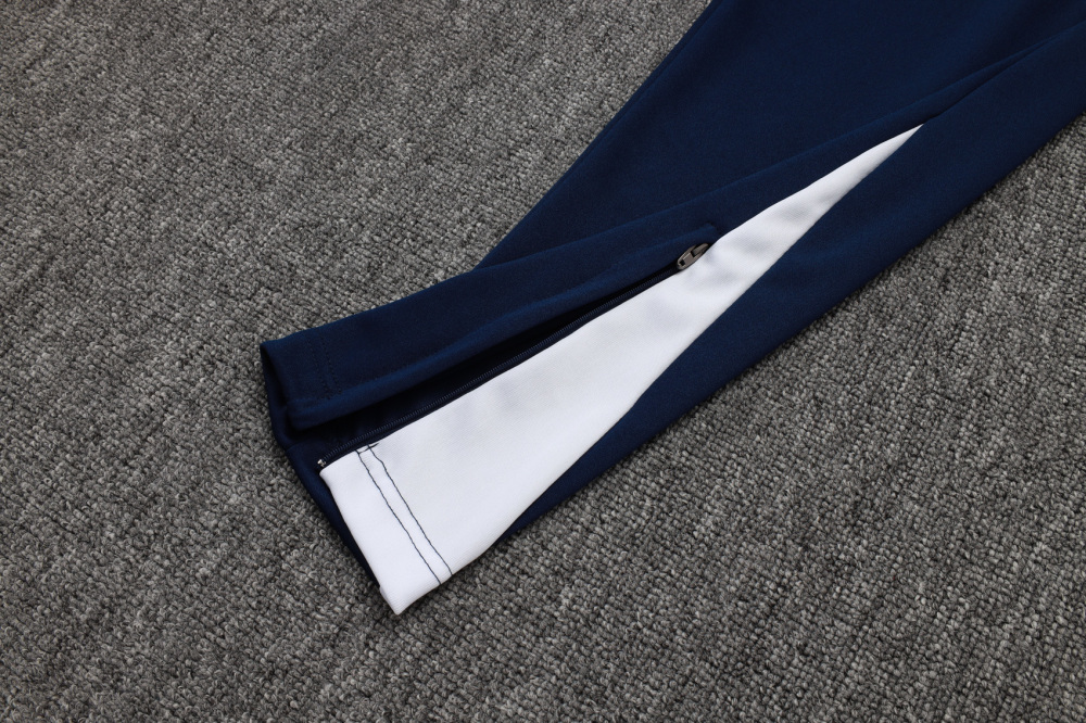 2025/2026 Inter Milan Off-white Long-Sleeved Half-Zip Training Kit