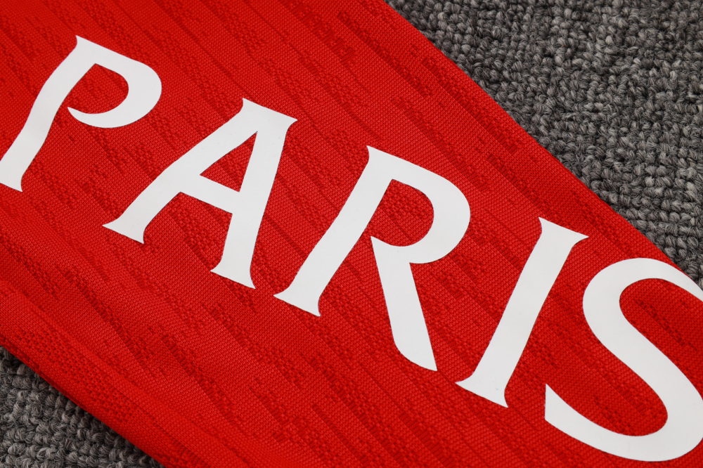 2025/2026 Paris Saint-Germain Red Half-Zip Long-Sleeve Training Suit Kit