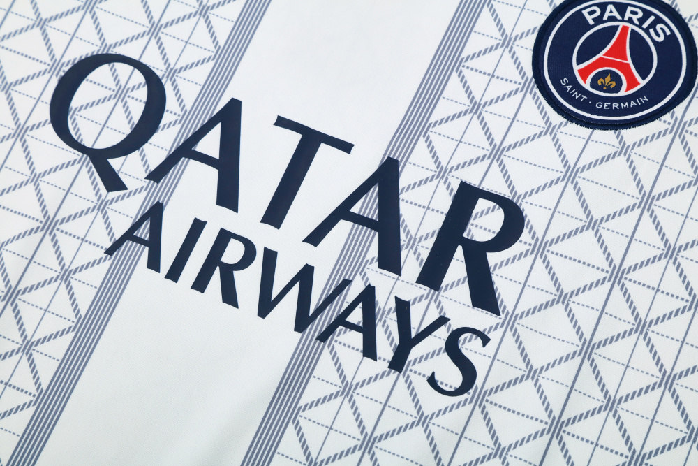 2025/2026 Paris Saint-Germain White Short-Sleeve Training Kit