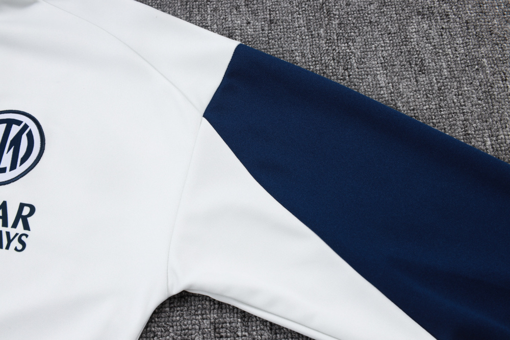 2025/2026 Inter Milan White long-sleeved full-zip training kit