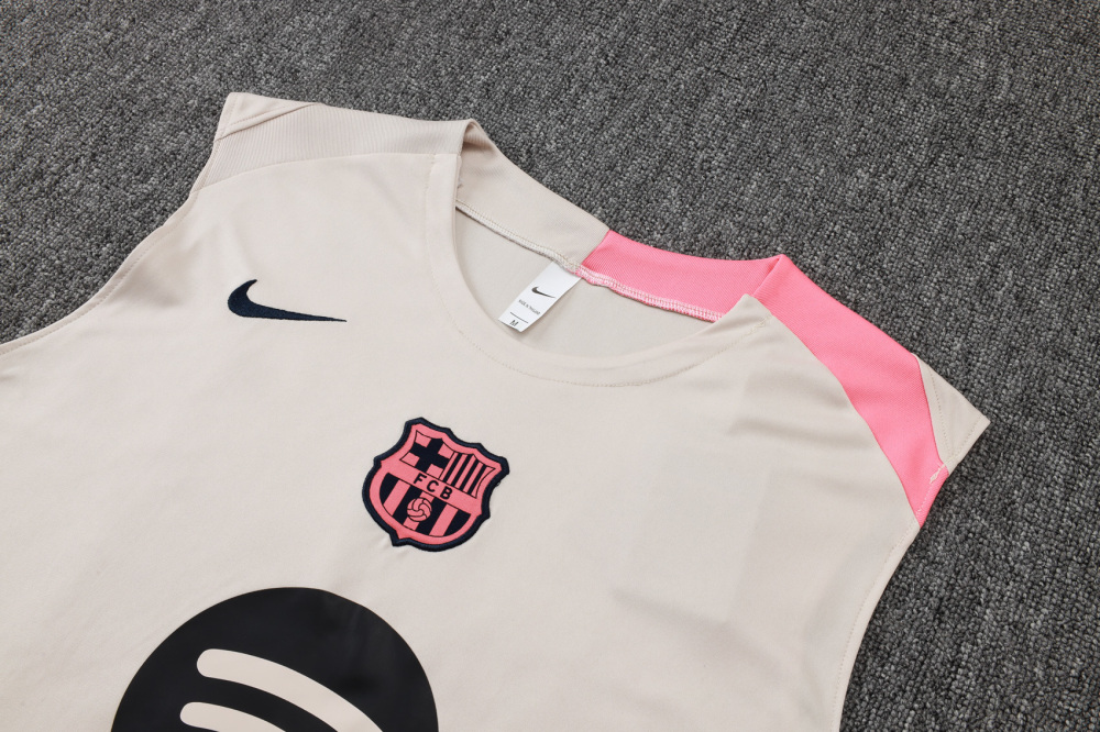 2025/2026 Barcelona off-white sleeveless training kit