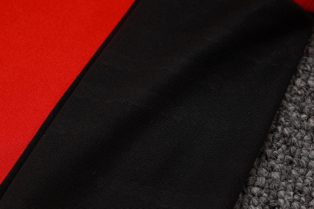 2025/2026 Liverpool Green/Red/Black Half-Zip Long-Sleeve Training Kit