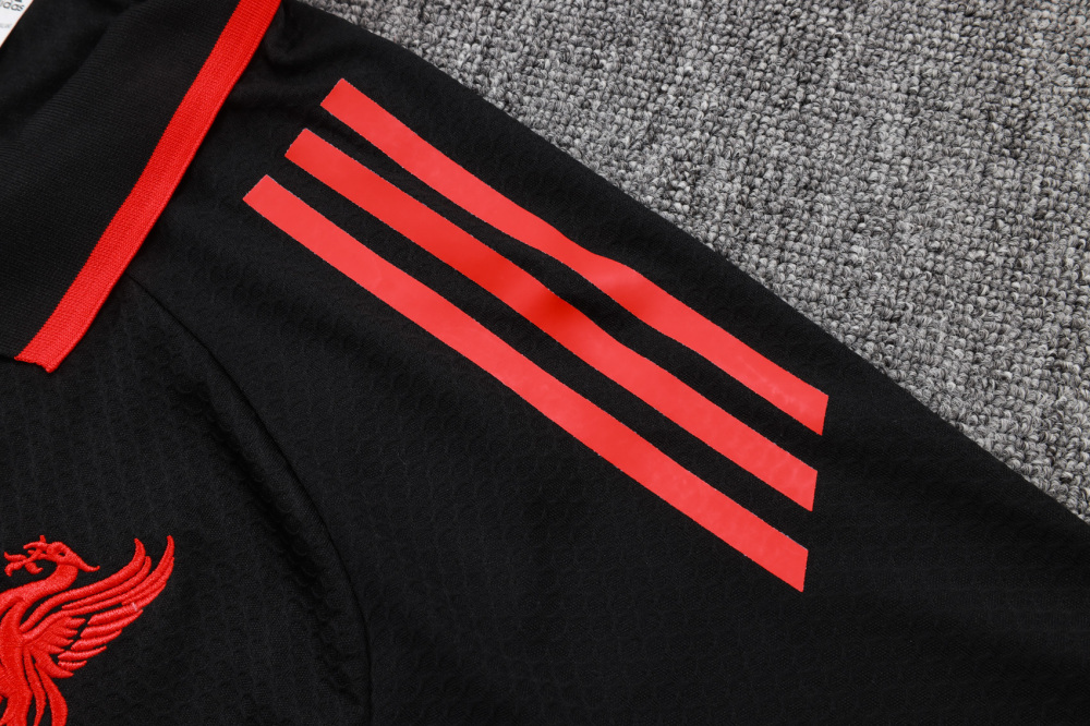 2025/2026 Liverpool Black Polo Short-Sleeve Training Kit